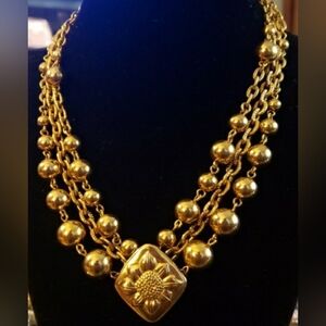 Olci Vintage Sunflower Necklace.